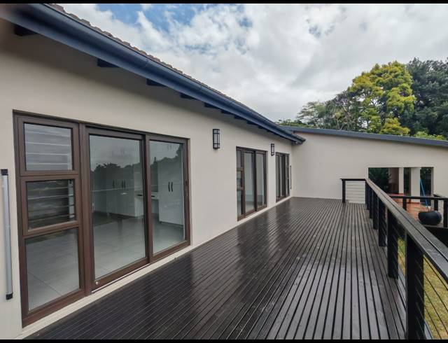 4 BEDROOM HOUSE FOR SALE IN BEREA WEST